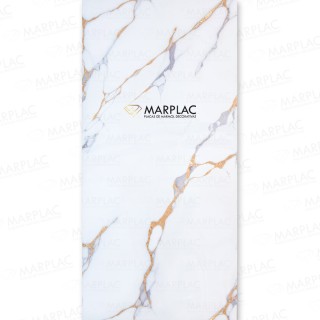 Revestimiento interior blanco con vetas doradas – Panel decorativo