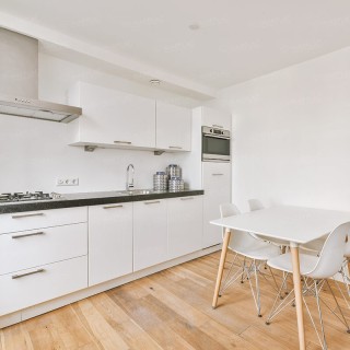 Placa decorativa blanco mate para interiores modernos y elegantes