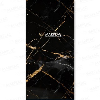 Mármol negro con dorado para crear paredes impactantes