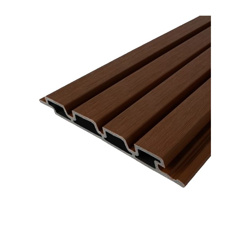 Revestimiento nogal exterior que transforma cualquier pared