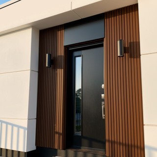 Revestimiento nogal exterior que transforma cualquier pared