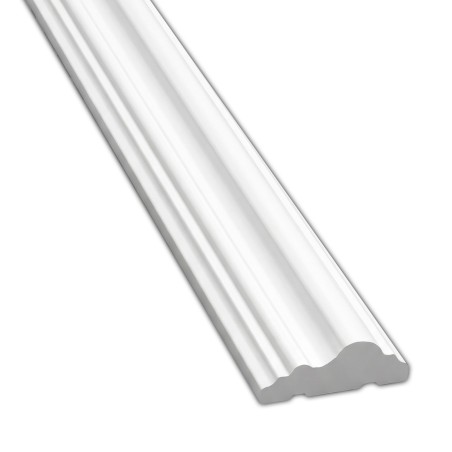 Moldura blanca para techo con acabado elegante