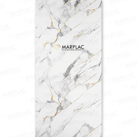 Revestimiento marmoleado blanco con vetas doradas