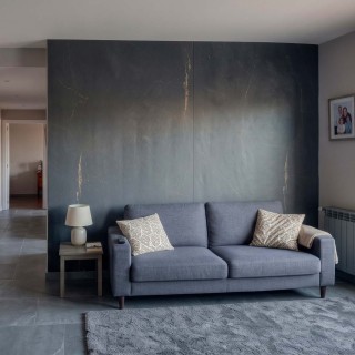 Crea una pared con carácter con la placa negro carbono mate